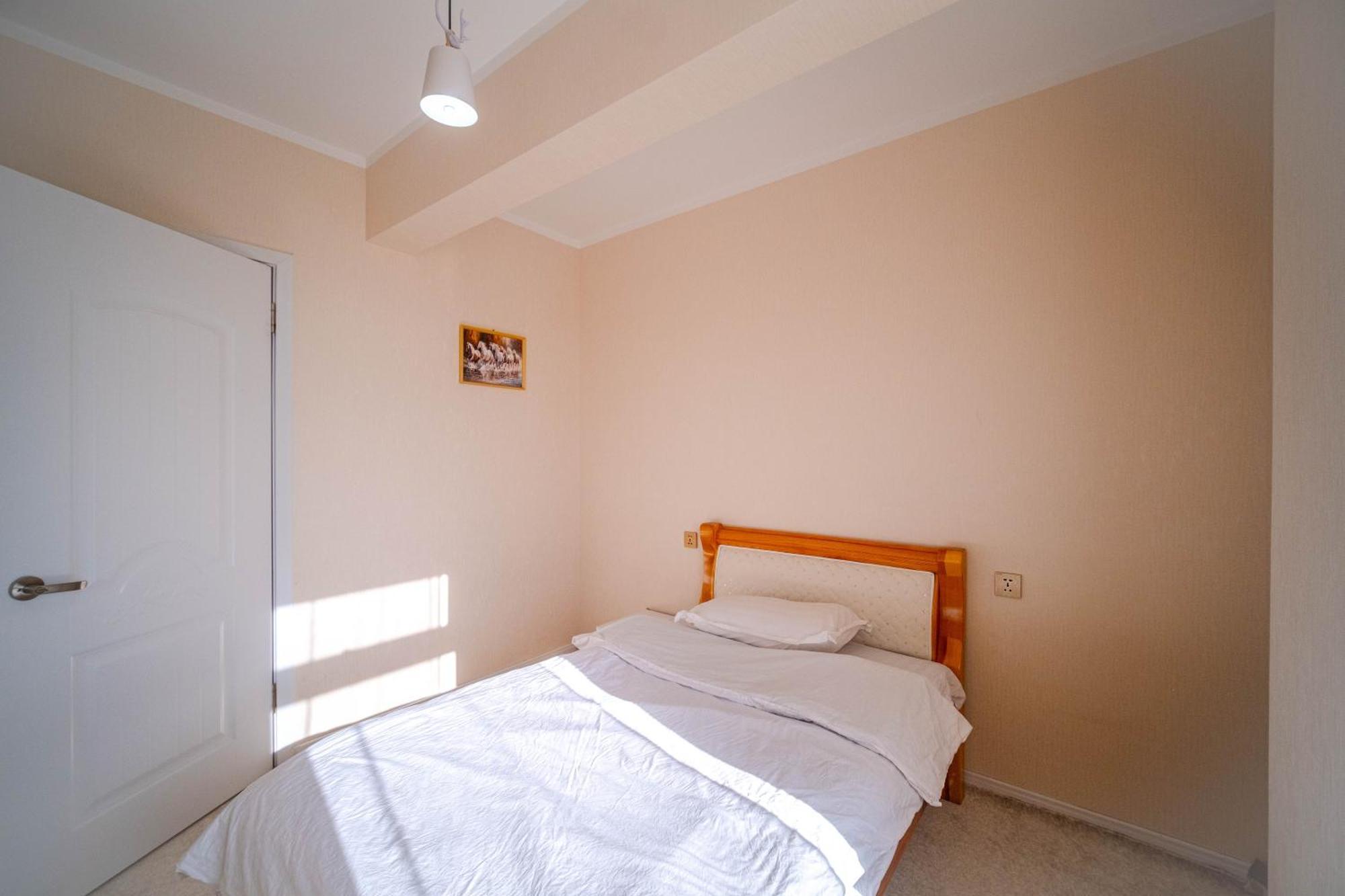 Eagle Town Serviced Apartment Ουλάν Μπατόρ Εξωτερικό φωτογραφία